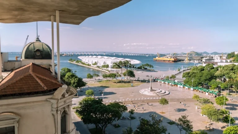 Descubra 7 Roteiros Imperdíveis no Rio de Janeiro em Dias de Chuva