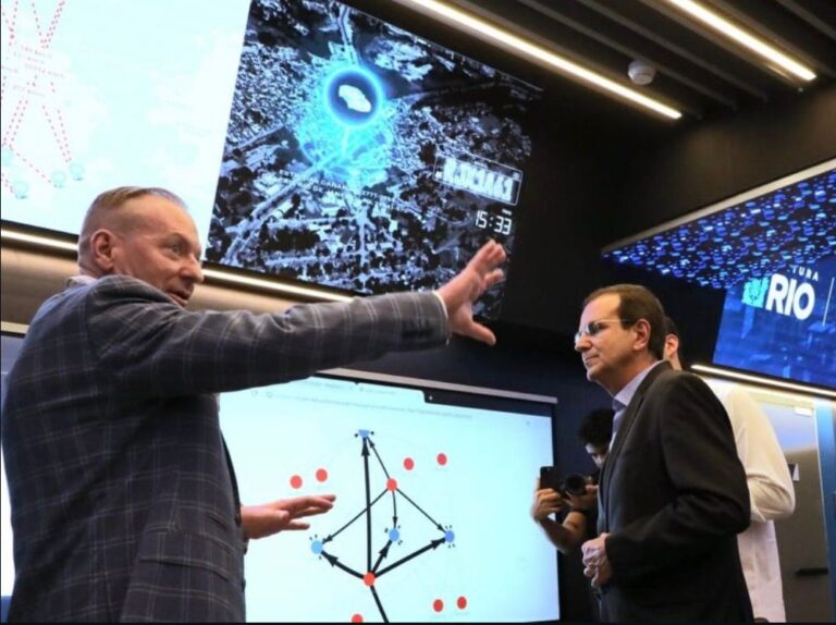 Eduardo Paes Critica Projeto de Segurança de Cláudio Castro Durante Visita de Chefe da Polícia de Nova York Eduardo Paes Critica Projeto de Segurança de Cláudio Castro Durante Visita de Chefe da Polícia de No