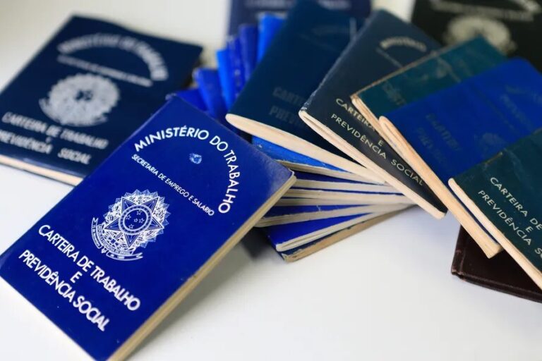 Estudo do Banco Mundial Revela: Empregados Ganham Mais que Autônomos