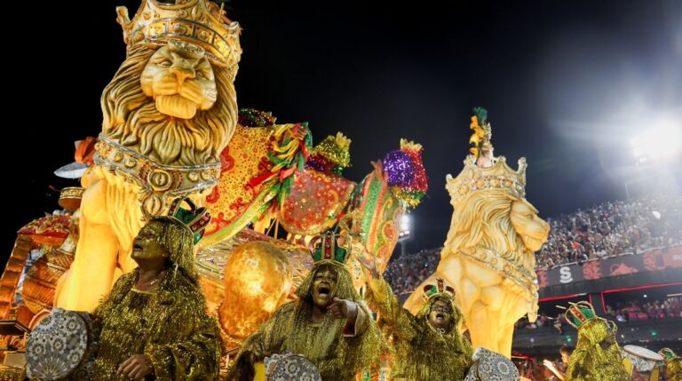 Grande Rio Brilha com Enredo sobre Manguebeat na Sapucaí Grande Rio Brilha com Enredo sobre Manguebeat na Sapucaí