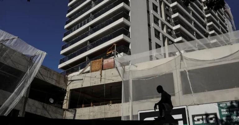 Indústria da Construção Enfrenta o Pior Janeiro em Nove Anos, Aponta CNI Indústria da Construção Enfrenta o Pior Janeiro em Nove Anos, Aponta CNI