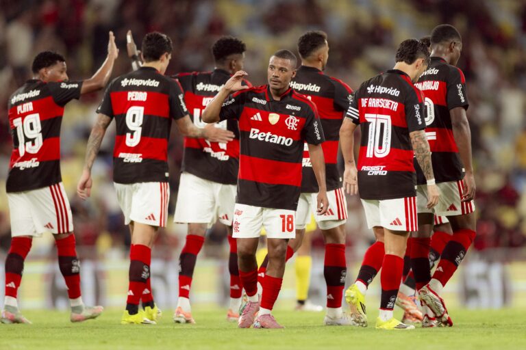 Jogadores do Flamengo fazem autocrítica em busca de recuperação