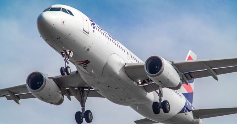 LATAM Confirma Parceria com o Evento Todo Mundo no Rio 2026 - Grandes Nomes na Orla