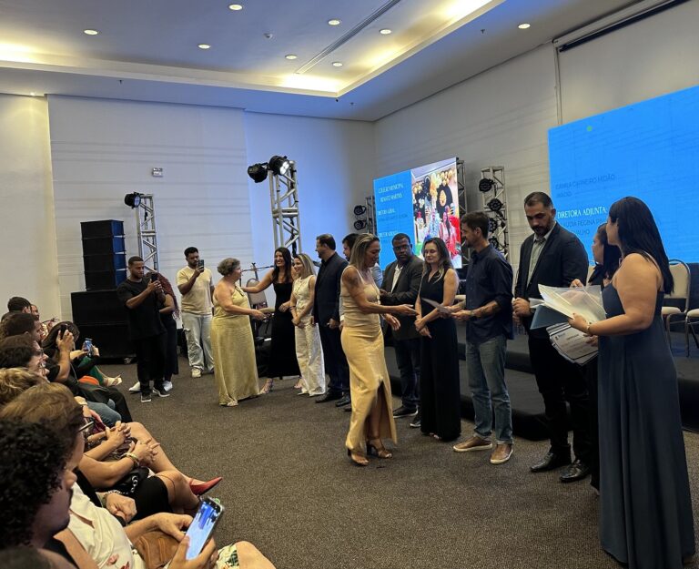 Macaé empossa novos diretores da rede municipal para o triênio 2026-2028