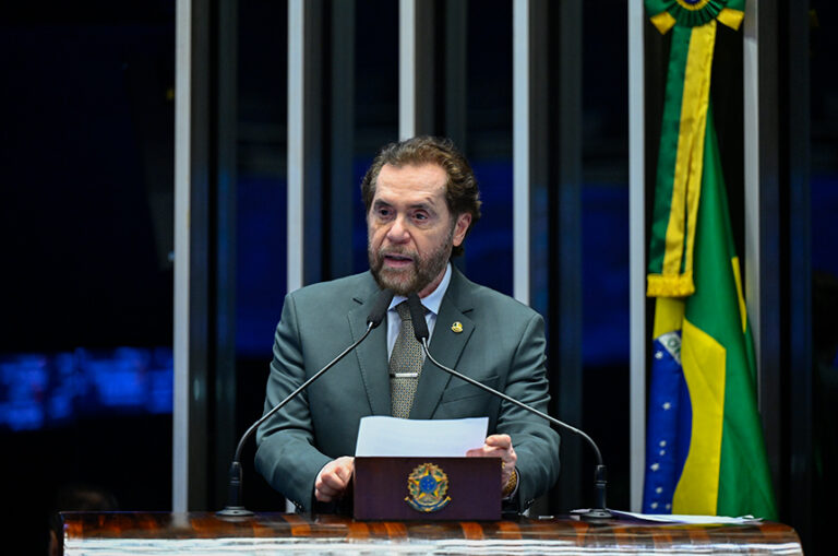 Novo Projeto de Lei sobre Proteção Animal em Desastres é Aprovado pelo Senado