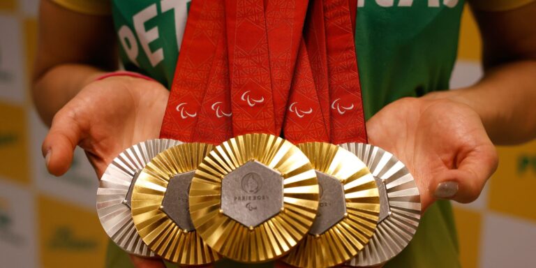 Profissão Atleta: Uma Jornada de Dedicação e Superação no Esporte