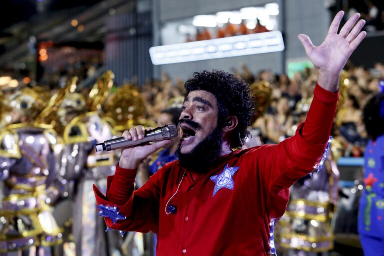 Rebaixamento da Escola de Samba e Silêncio Petista: Uma Análise da Polêmica Rebaixamento da Escola de Samba e Silêncio Petista: Uma Análise da Polêmica