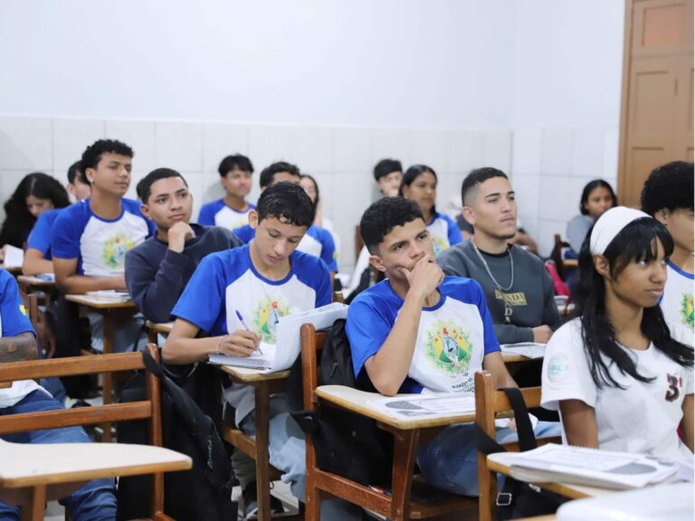 Retorno às Aulas: Mais de 130 Mil Alunos da Rede Pública do Acre Iniciam Ano Letivo Hoje