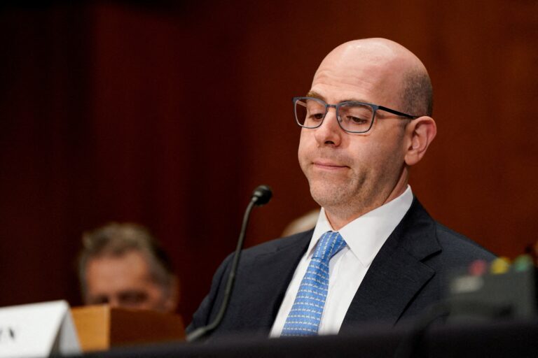 Stephen Miran Renuncia ao Conselho de Assessores Econômicos da Casa Branca