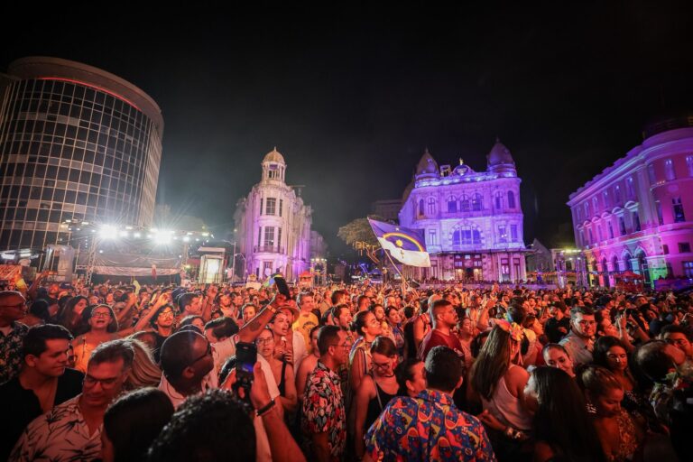 Um Carnaval no Recife: A Magia Cultural da Cidade