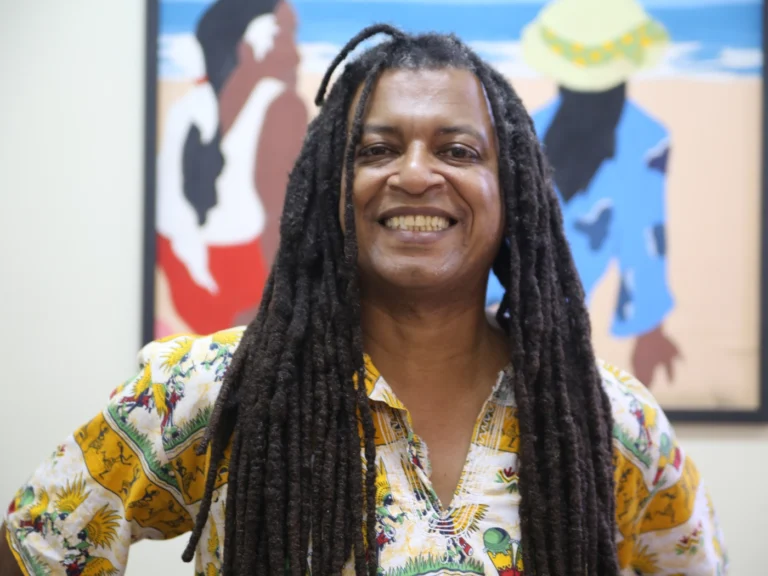 A Incrível Jornada de Julinho Barroso: 9 Anos de Injustiça e Cultura