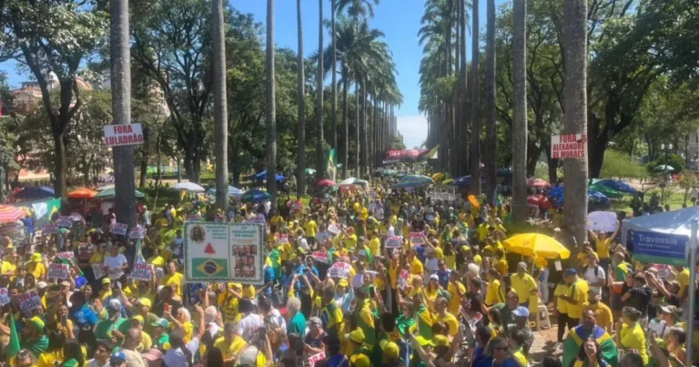 Atos da Direita Mobilizam Políticos em Brasília, BH e Rio: Um Olhar Crítico sobre o Governo