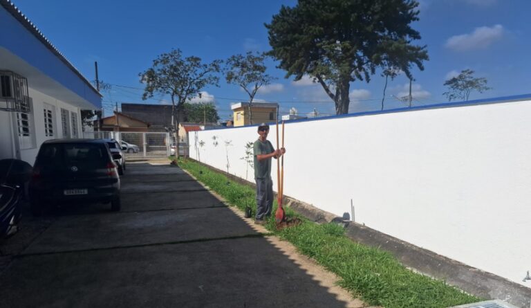 Brotos de Mogi: Plantio de Mudas Nativas em Unidades de Saúde Reformadas
