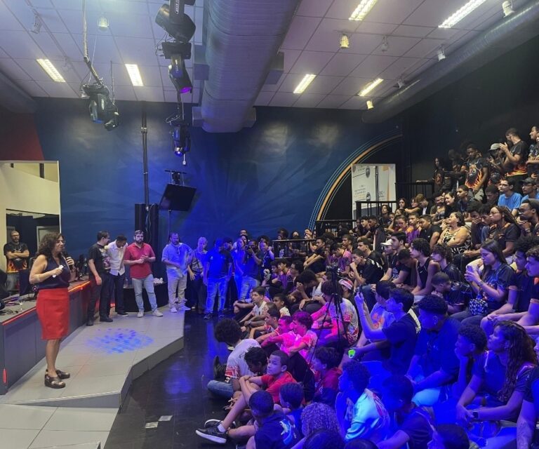 Campanha 'Pra Jogar Tranquilo' Promove Uso Seguro de Jogos Eletrônicos nas Naves do Conhecimento