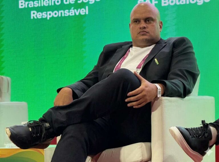 College Football: O Novo Capítulo do Entretenimento e Economia no Rio de Janeiro College Football: O Novo Capítulo do Entretenimento e Economia no Rio de Janeiro