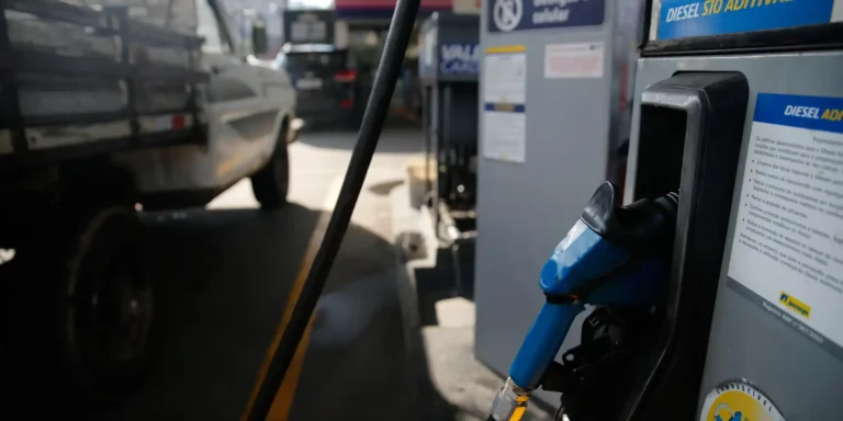 Crise do Diesel: 142 Municípios Gaúchos Enfrentam Dificuldades e Preços Abusivos