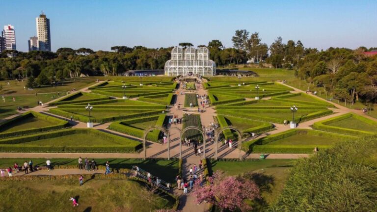 Curitiba e Foz do Iguaçu: Destinos Turísticos em Alta nas Buscas do Trivago