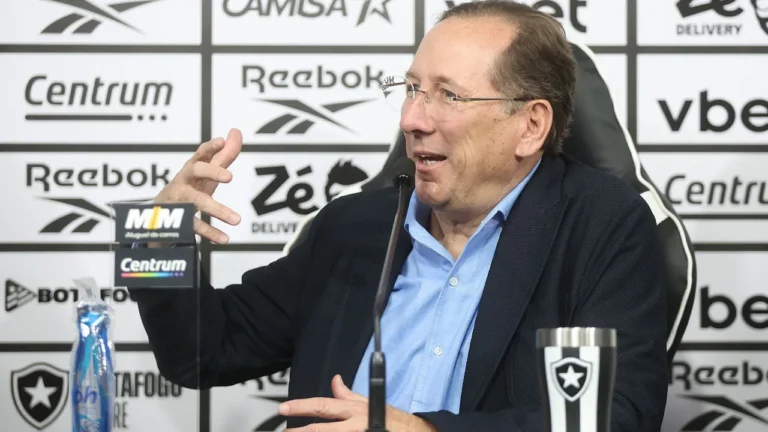 John Textor reafirma que não houve quebra de acordo na SAF do Botafogo: 'Não é o Vasco'