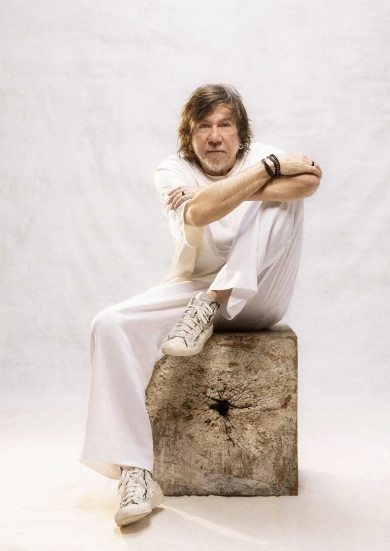 Lenine Leva sua Turnê 'Eita' pelo Brasil e Argentina até Setembro de 2025