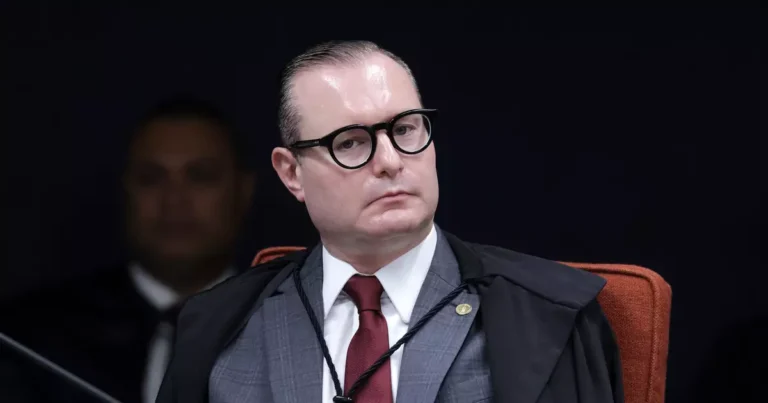 Ministro Zanin Suspende Eleições Indiretas e Mantém Presidente do TJ-RJ em Cargo