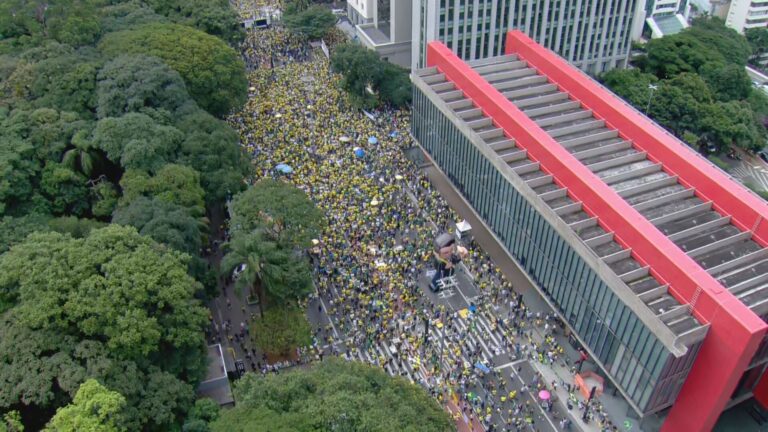 Mobilizações em São Paulo e Rio contra Lula e STF: 20,4 mil em SP e 4,7 mil no Rio Mobilizações em São Paulo e Rio contra Lula e STF: 20,4 mil em SP e 4,7 mil no Rio