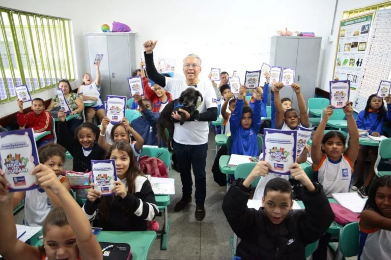 Nova Iguaçu Implementa Educação sobre Proteção Animal nas Escolas Municipais