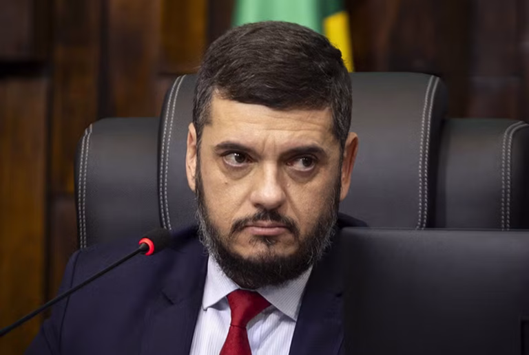 PGR Acusa Bacellar e Outros Envolvidos em Vazamentos para o Comando Vermelho