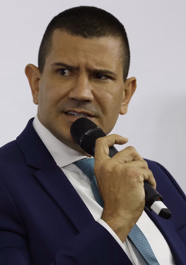 PL Avalia Popularidade de Douglas Ruas para Futuras Eleições no Rio de Janeiro PL Avalia Popularidade de Douglas Ruas para Futuras Eleições no Rio de Janeiro