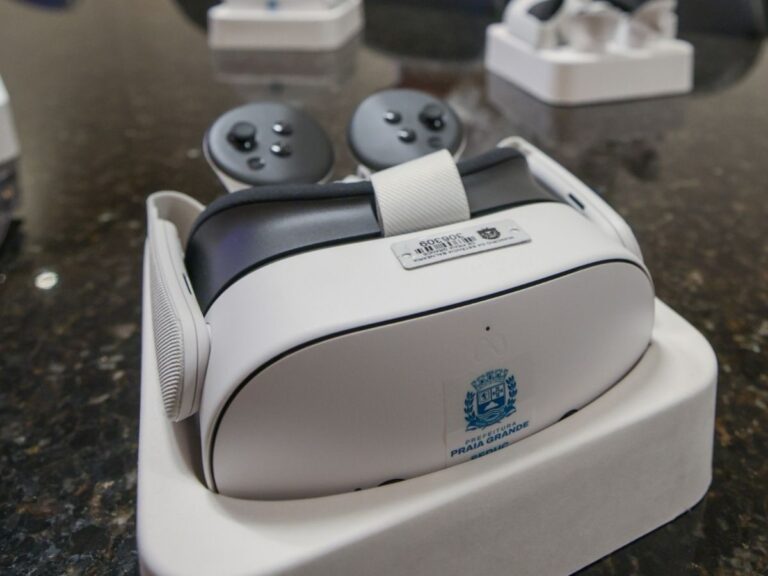 Praia Grande Inova: Nova Tecnologia de Realidade Virtual Chega às Salas de Aula Praia Grande Inova: Nova Tecnologia de Realidade Virtual Chega às Salas de Aula