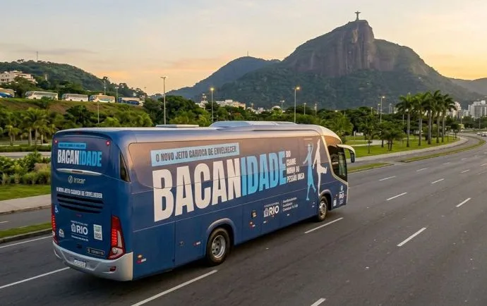 Prefeitura do Rio Lança Ônibus Bacanidade para Ampliar Acesso de Idosos a Cultura e Lazer Prefeitura do Rio Lança Ônibus Bacanidade para Ampliar Acesso de Idosos a Cultura e Lazer