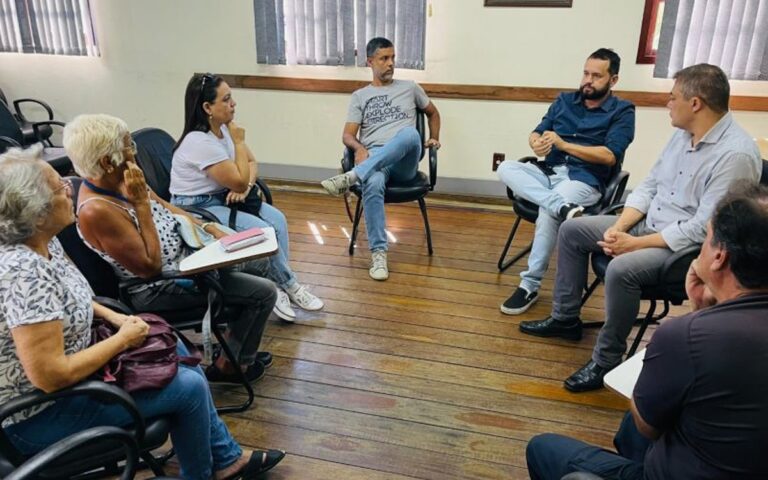 Prefeitura e Guias de Turismo Unem Forças para Melhorar Recepção de Excursões em Rio das Ostras