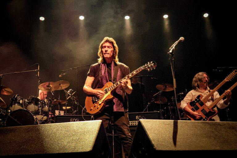 Steve Hackett Retorna ao Brasil: Conexões Musicais com Ney Matogrosso e Ritchie Steve Hackett Retorna ao Brasil: Conexões Musicais com Ney Matogrosso e Ritchie