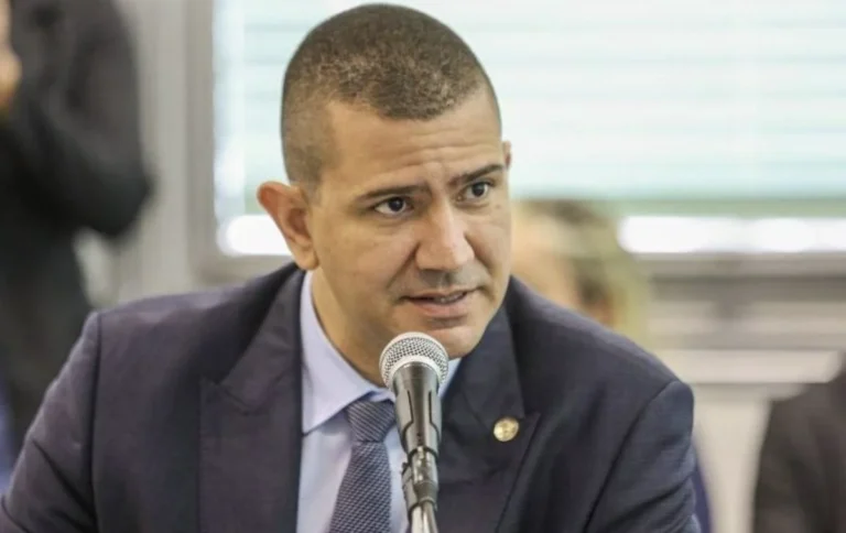 TJ-RJ Anula Eleição de Douglas Ruas para Presidente da Alerj TJ-RJ Anula Eleição de Douglas Ruas para Presidente da Alerj