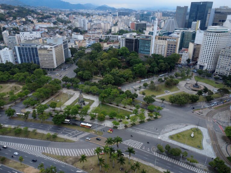 Transformando o Rio: Livro Propõe Soluções para um Futuro Sustentável Transformando o Rio: Livro Propõe Soluções para um Futuro Sustentável