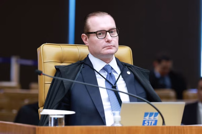Zanin Rejeita Recurso de Bacellar e Confirma Cassação e Inelegibilidade Zanin Rejeita Recurso de Bacellar e Confirma Cassação e Inelegibilidade