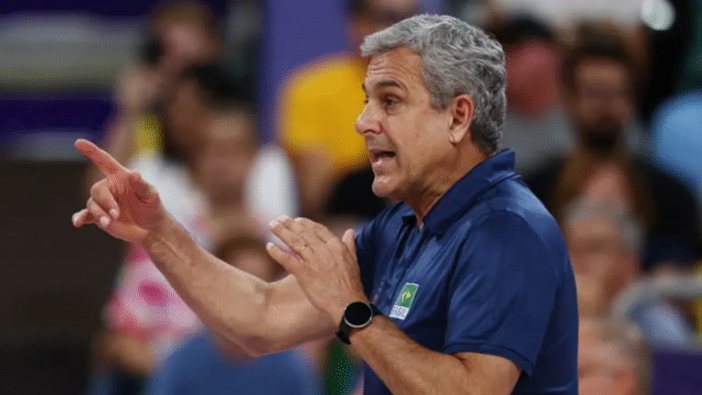 Zé Roberto Guimarães Em Alta: Palestrante do III Fórum Mulher no Esporte em Brasília