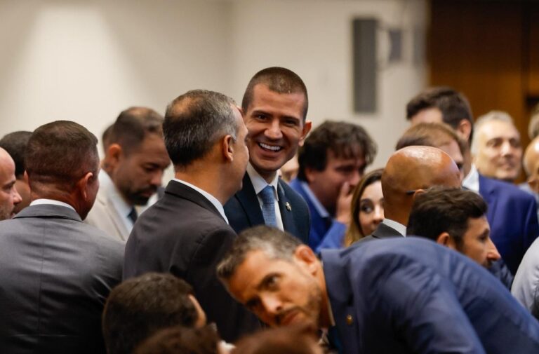 Alerj Solicita ao STF Que Douglas Ruas Assuma Governo do Rio Interinamente Até Decisão Sobre Eleiçõe