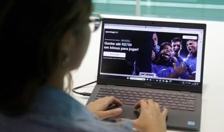 CNC Alerta: Apostas Online Aumentam Endividamento das Famílias Brasileiras