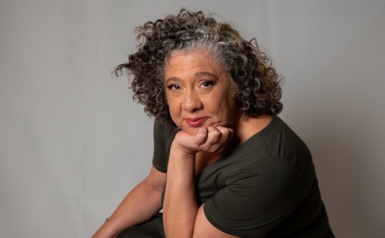 Docy Moreira: Quatro Décadas de Teatro e Seu Surgimento na TV Brasileira