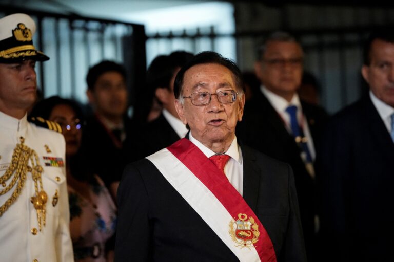 Eleições no Peru: Crises Políticas e os Desafios da 'Economia Zumbi'