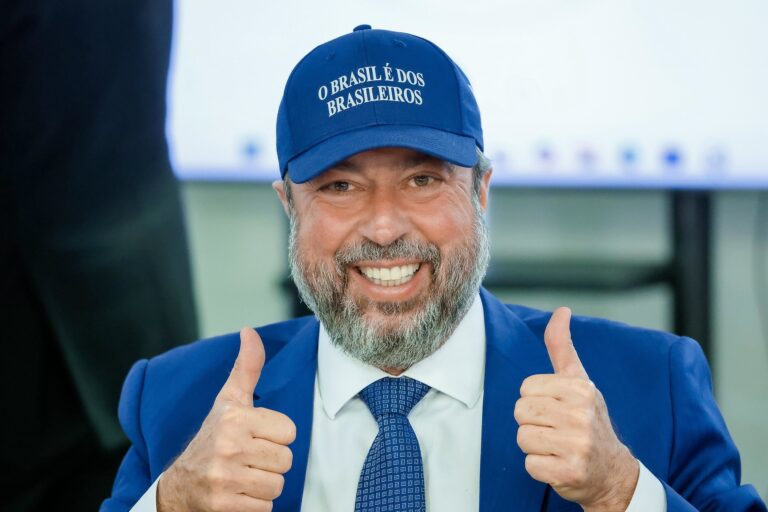 Elogios de Ministro a Governador de Minas Gerais Geram Desafios para Lula