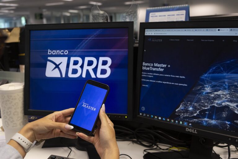 Esquema de Compra de Ações do BRB Envolve Ex-CEO e Ligações Suspeitas