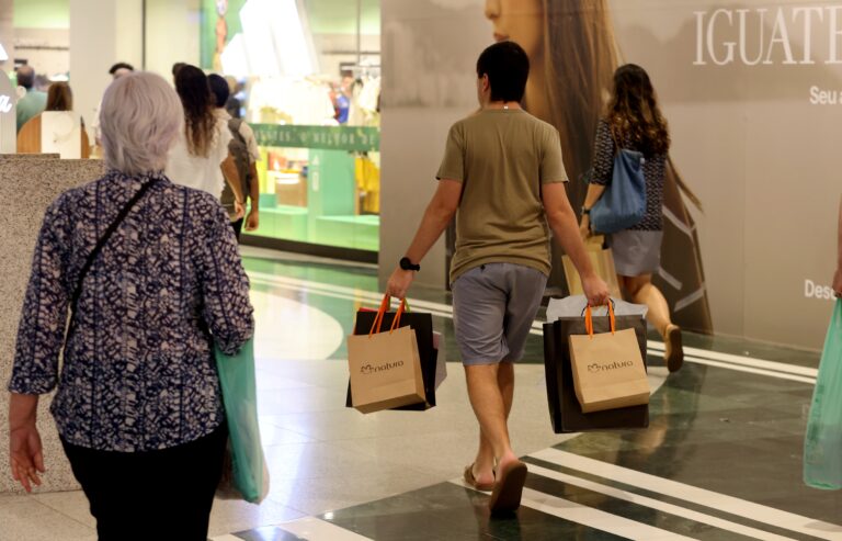 Feriadão no Rio: Veja o que abre e o que fecha nos feriados de Tiradentes e São Jorge