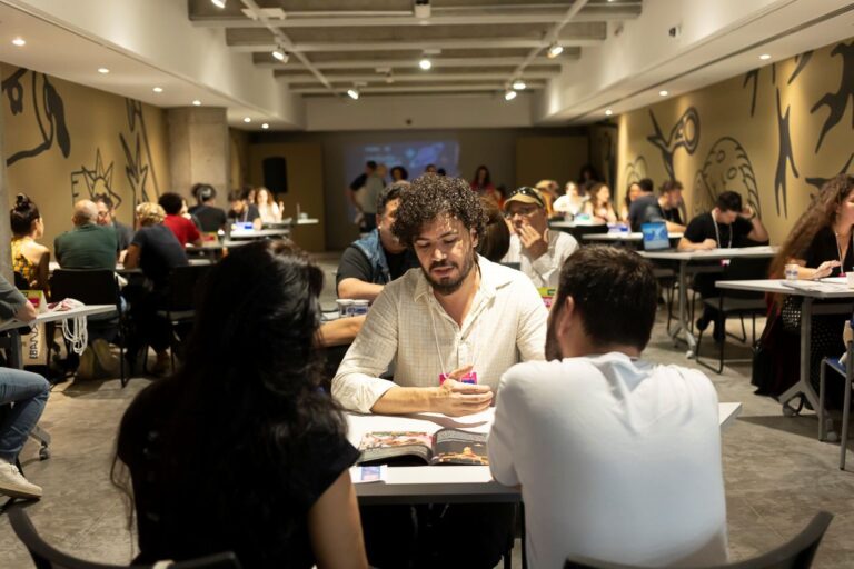 Festival de Curitiba: Uma Vitrine de Oportunidades para o Mercado Cultural