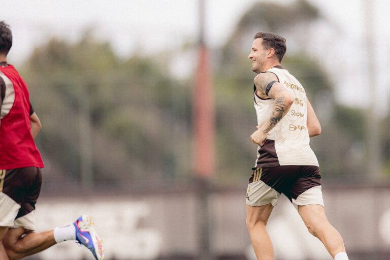 Flamengo Busca Reforços para Enfrentar o Medellín na Libertadores