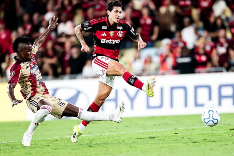 Flamengo Impõe Goleada no Independiente Medellín e Mantém Invencibilidade na Libertadores