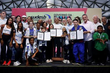 Governo da Bahia Anuncia Investimento Recorde de R$ 120 Milhões no Esporte para 2026 Governo da Bahia Anuncia Investimento Recorde de R$ 120 Milhões no Esporte para 2026