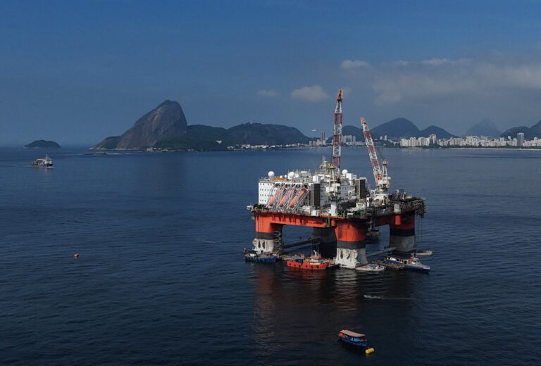 Justiça Suspende Imposto de Exportação sobre Petróleo: Impactos e Implicações