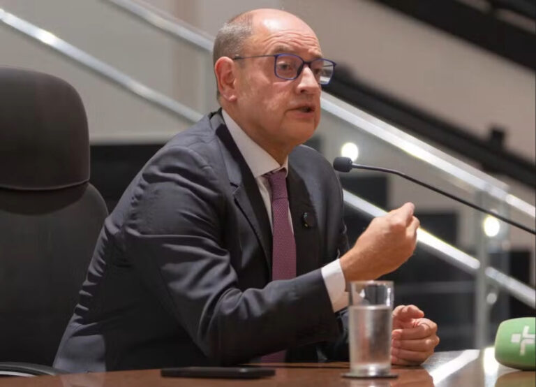 Ministro Zanin Confirma Ricardo Couto como Governador Interino do Rio de Janeiro