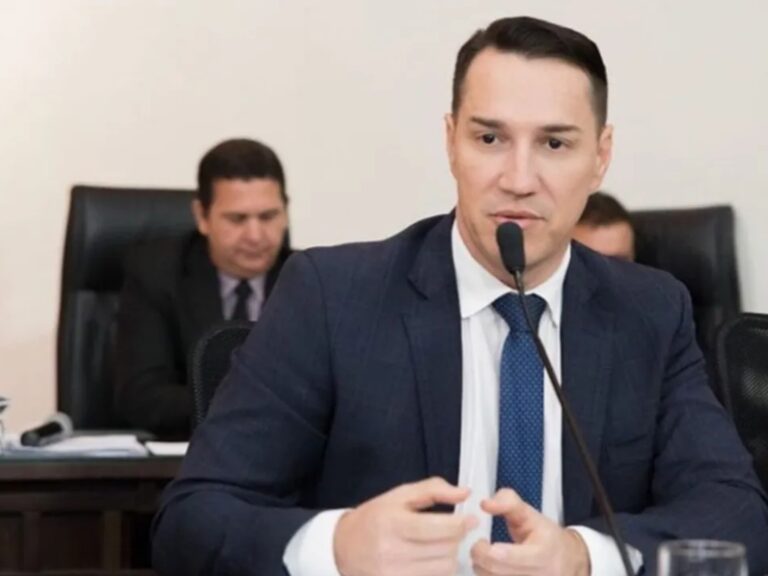 Ney Amorim Retorna à Secretaria de Esportes Menos de um Mês Após Exoneração